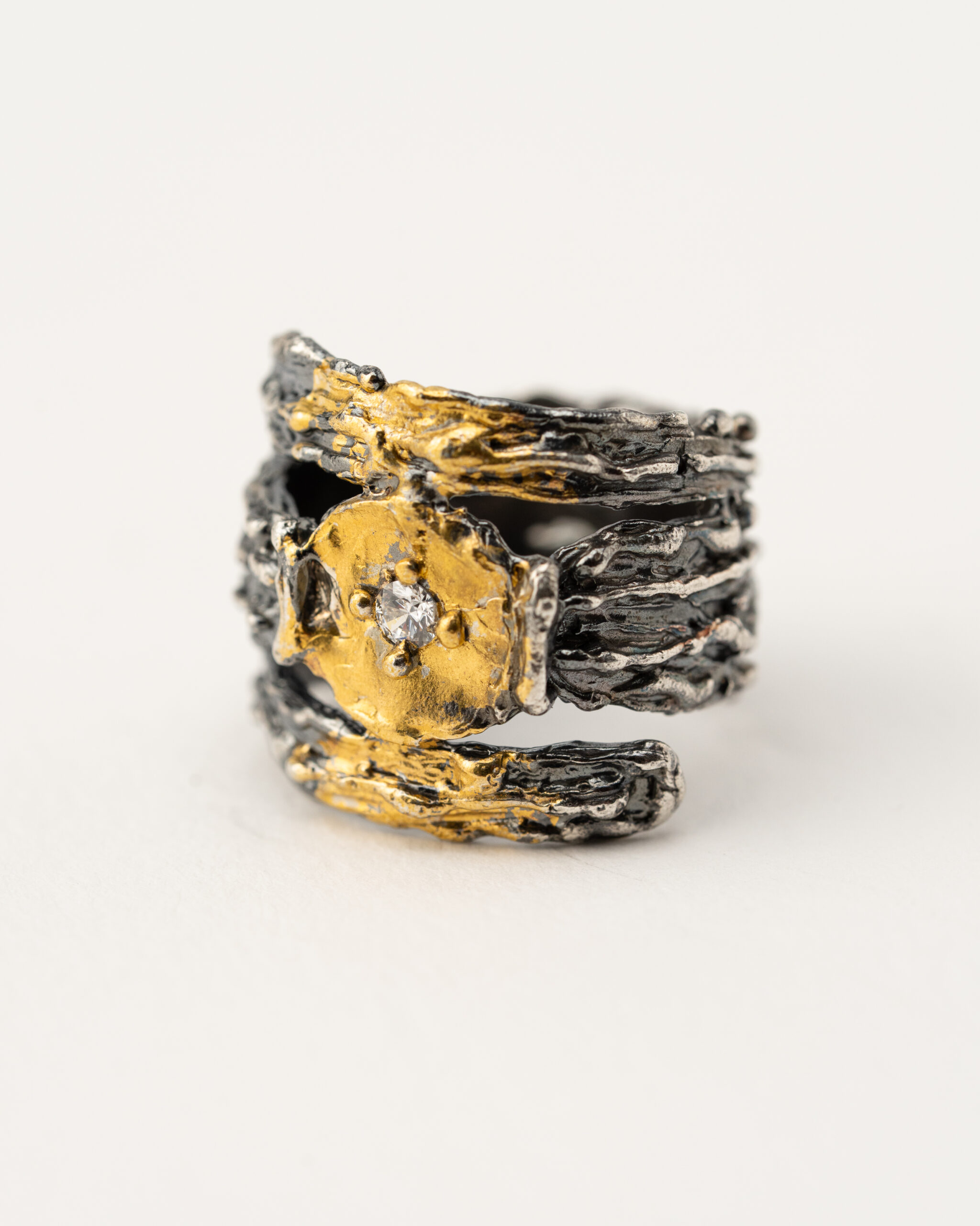 Inel rotund handmade argint/argint placat cu aur /de/24k/argint placat cu foita/de/aur/de/24K                                                                                      /de 24K/argint placat cu foita de aur de 24K/ Root stone